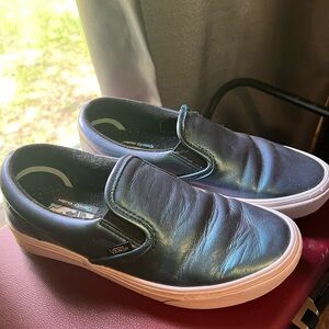 Size 7.5 Vans, Kush comfort insole